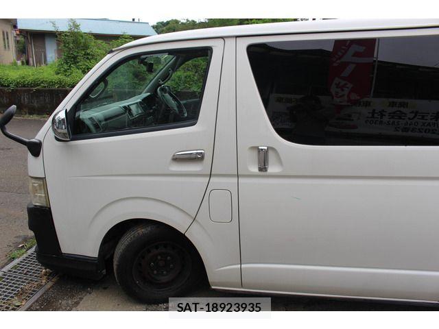 Toyota HIACE VAN 2010-04 8527869-3
