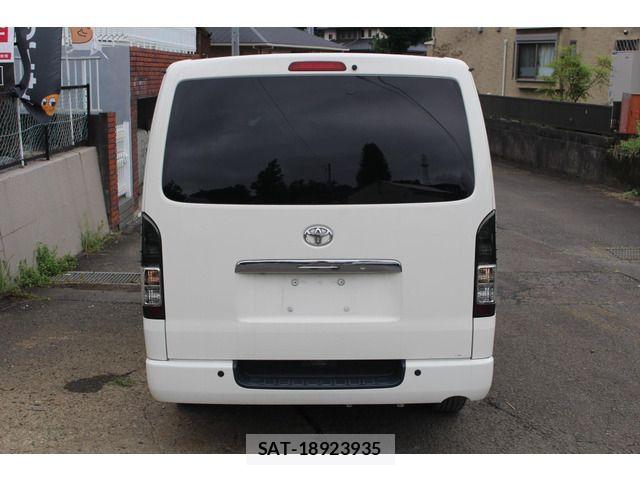 Toyota HIACE VAN 2010-04 8527869-6