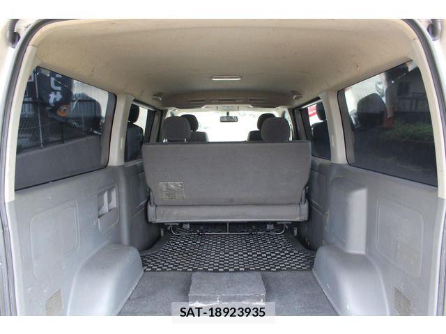 Toyota HIACE VAN 2010-04 8527869-8