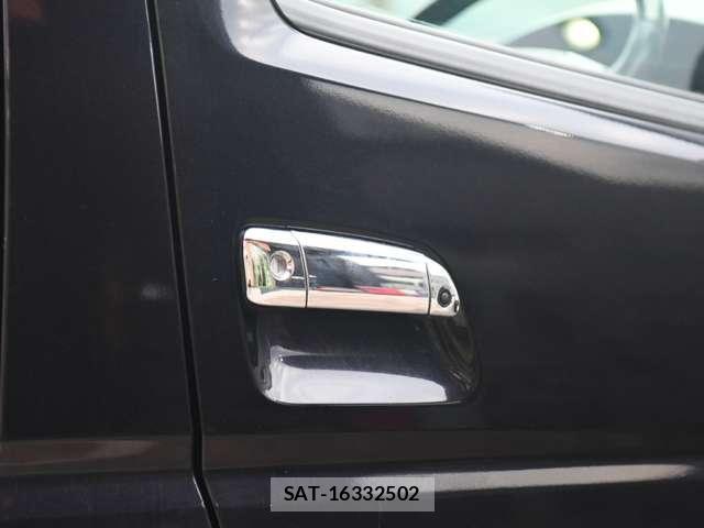 Toyota HIACE VAN 2016-06 8527864-17