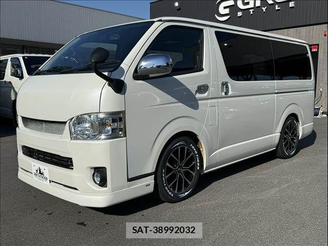 Toyota HIACE VAN 2014-11 8527867-11