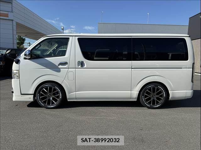 Toyota HIACE VAN 2014-11 8527867-13