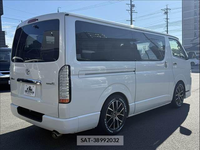 Toyota HIACE VAN 2014-11 8527867-14