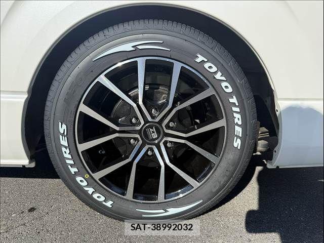 Toyota HIACE VAN 2014-11 8527867-20
