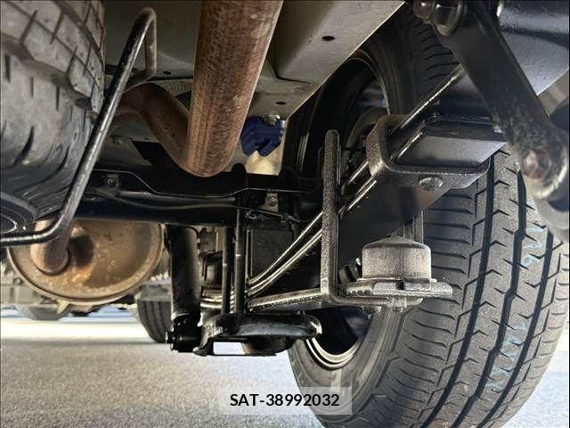 Toyota HIACE VAN 2014-11 8527867-23