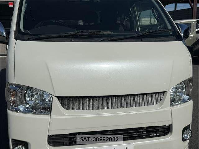 Toyota HIACE VAN 2014-11 8527867-26
