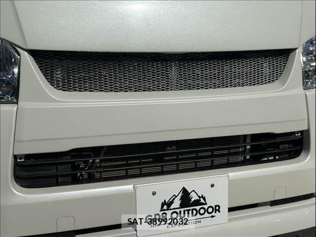 Toyota HIACE VAN 2014-11 8527867-27