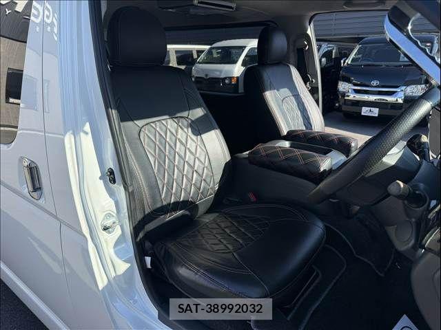 Toyota HIACE VAN 2014-11 8527867-8