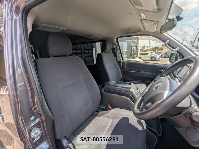 Toyota HIACE VAN 2016-05 8527870-11