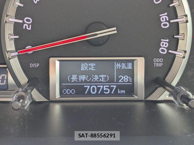 Toyota HIACE VAN 2016-05 8527870-16