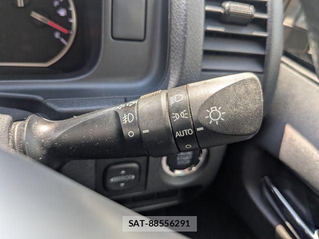 Toyota HIACE VAN 2016-05 8527870-18