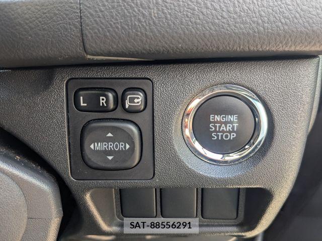 Toyota HIACE VAN 2016-05 8527870-19