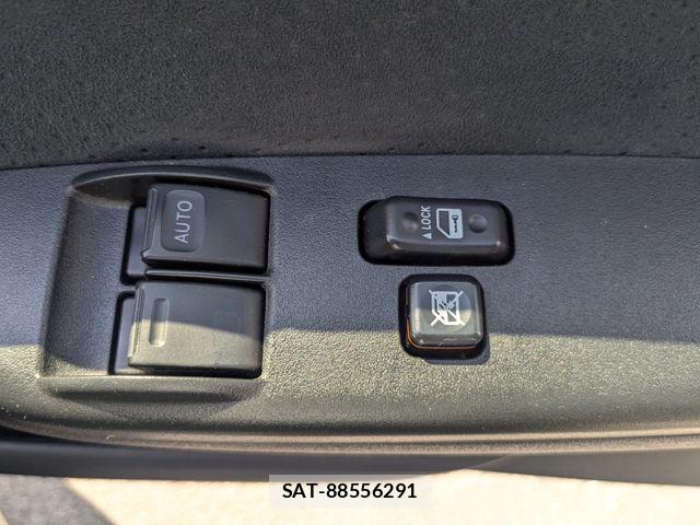 Toyota HIACE VAN 2016-05 8527870-26