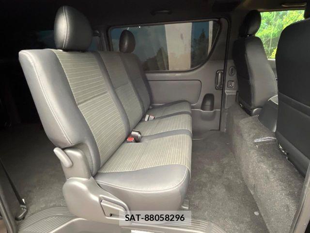 Toyota HIACE VAN 2025-05 8527827-8