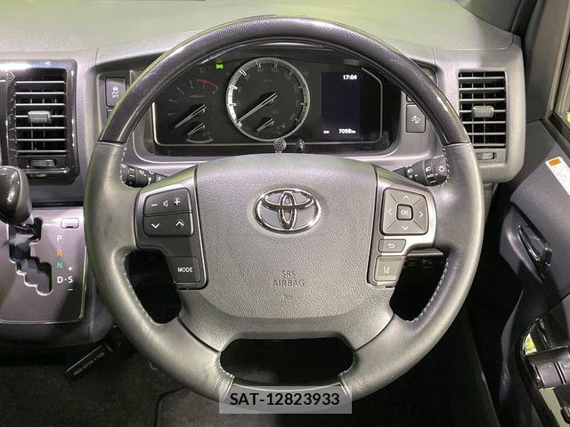 Toyota HIACE VAN 2025-06 8527837-10