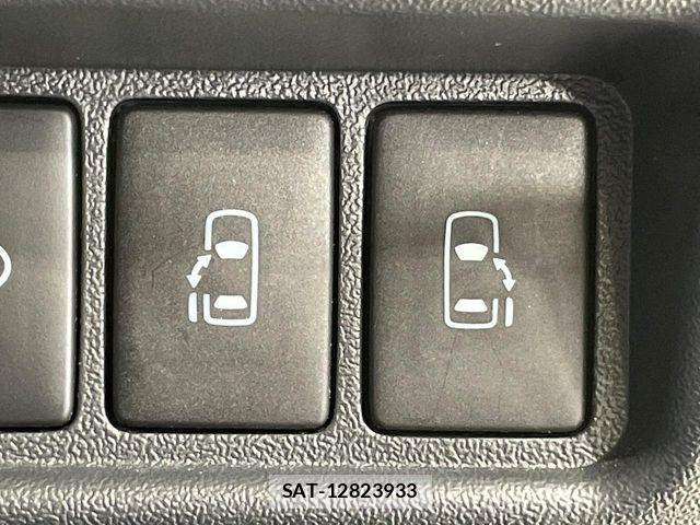 Toyota HIACE VAN 2025-06 8527837-5