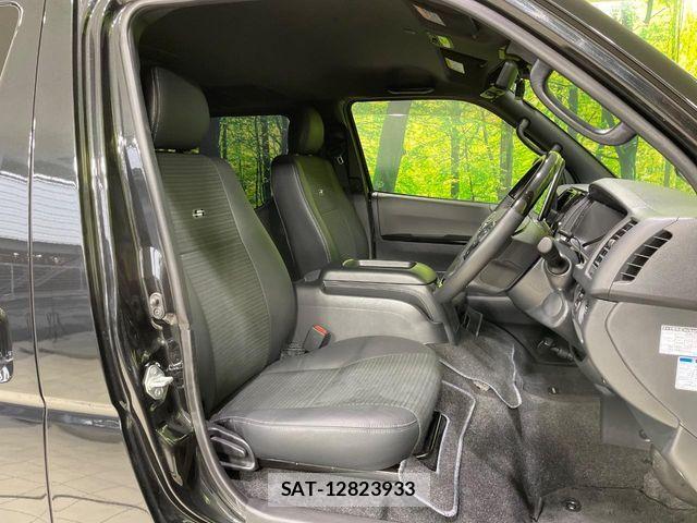 Toyota HIACE VAN 2025-06 8527837-7