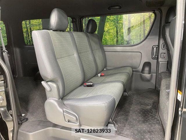 Toyota HIACE VAN 2025-06 8527837-8