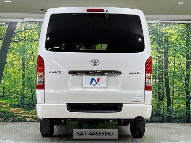 Toyota HIACE VAN 2025-06 8527839-14