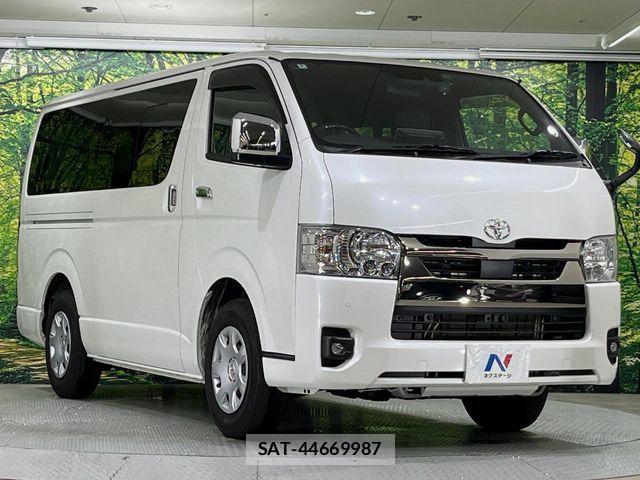 Toyota HIACE VAN 2025-06 8527839-15