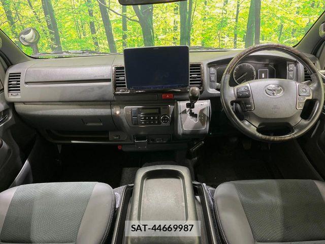 Toyota HIACE VAN 2025-06 8527839-1
