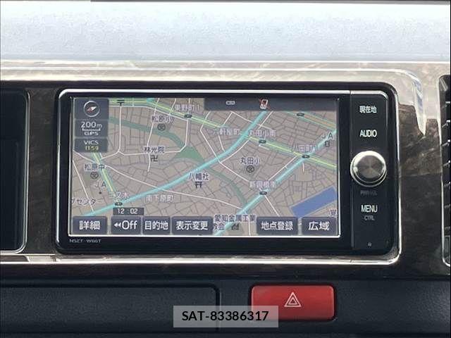 Toyota HIACE VAN 2017-10 8563854-11