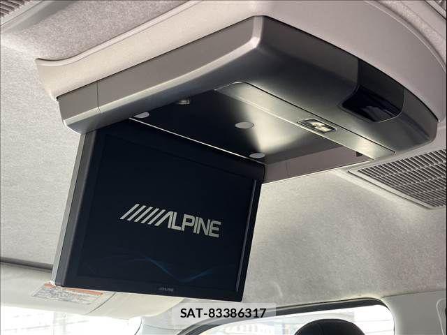 Toyota HIACE VAN 2017-10 8563854-1