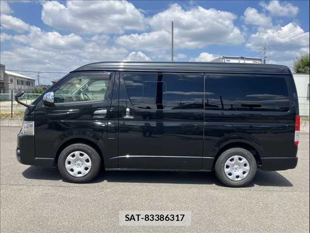 Toyota HIACE VAN 2017-10 8563854-19