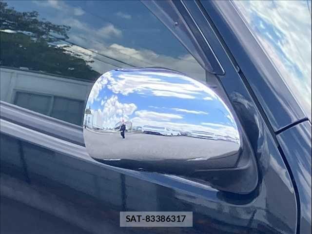 Toyota HIACE VAN 2017-10 8563854-28