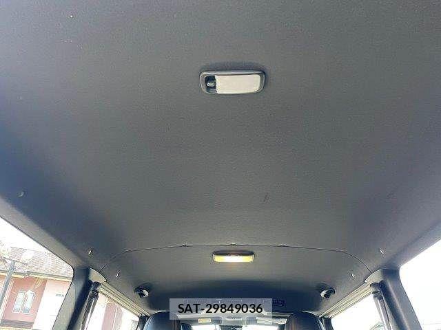 Toyota HIACE VAN 2020-08 8563848-12