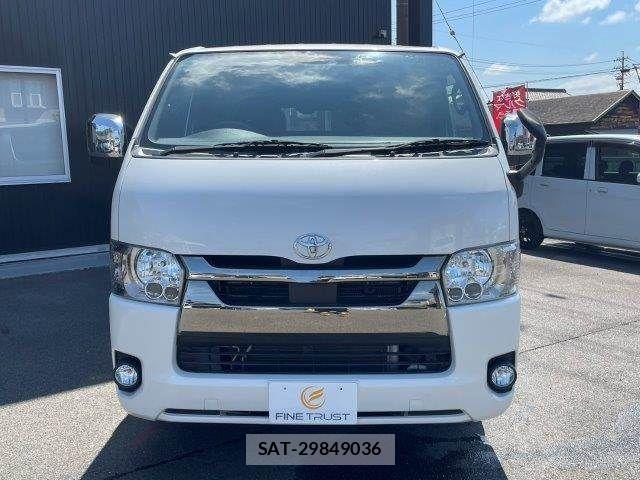 Toyota HIACE VAN 2020-08 8563848-17