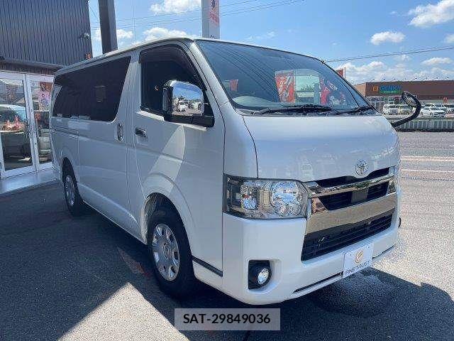 Toyota HIACE VAN 2020-08 8563848-18