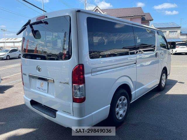 Toyota HIACE VAN 2020-08 8563848-20