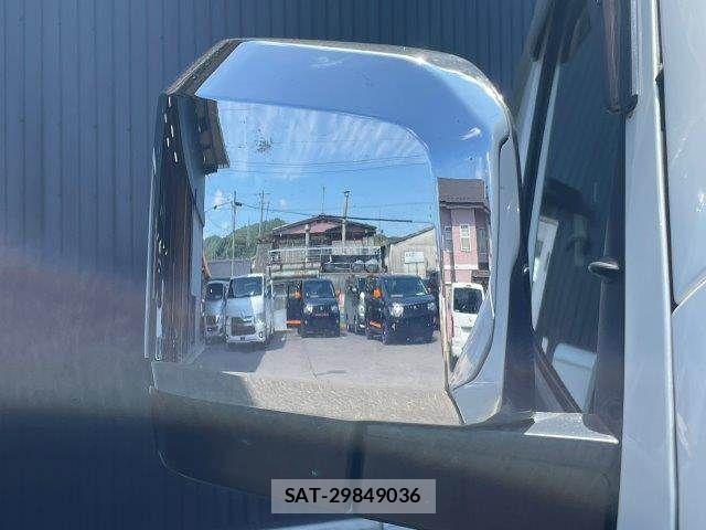 Toyota HIACE VAN 2020-08 8563848-29