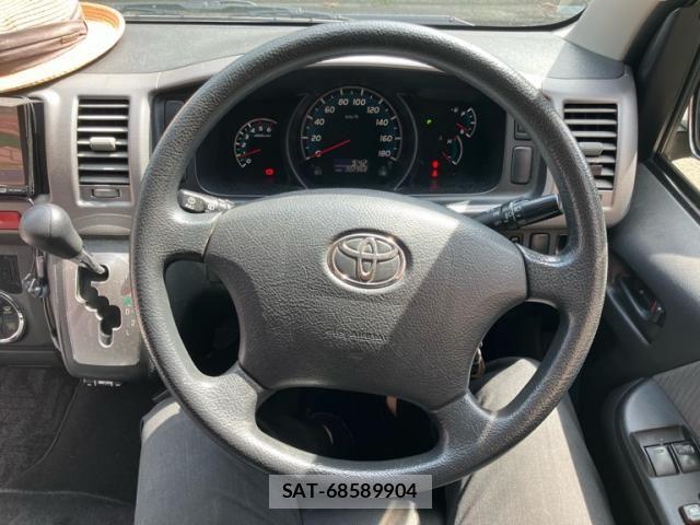 Toyota HIACE VAN 2011-06 8563861-10