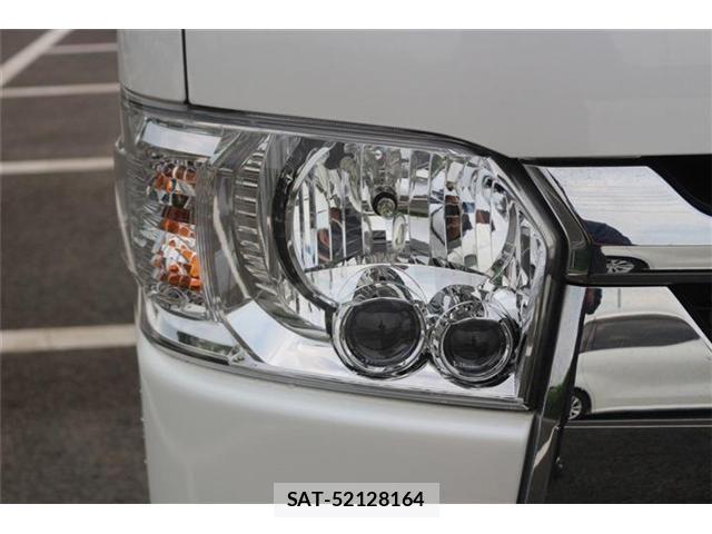Toyota HIACE VAN 2022-07 8563845-16