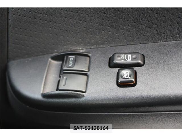 Toyota HIACE VAN 2022-07 8563845-24
