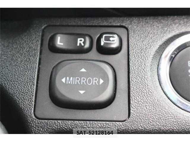 Toyota HIACE VAN 2022-07 8563845-26