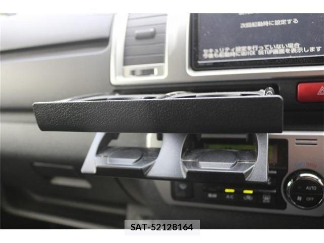 Toyota HIACE VAN 2022-07 8563845-29