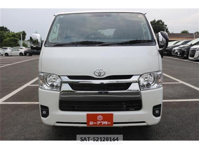 Toyota HIACE VAN 2022-07 8563845-3