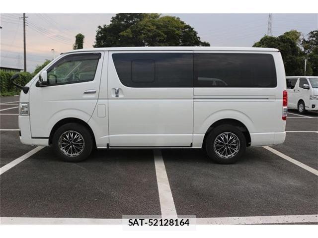 Toyota HIACE VAN 2022-07 8563845-5