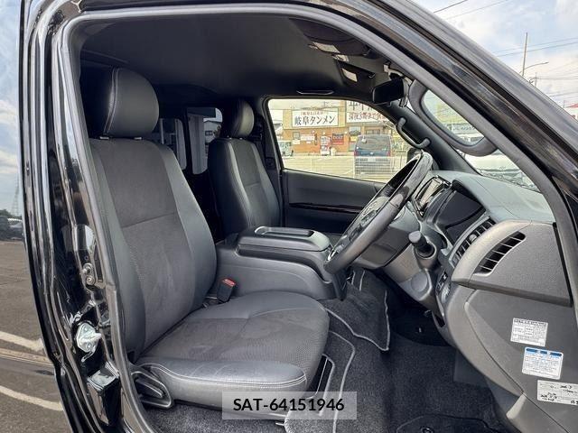 Toyota HIACE VAN 2021-10 8563850-9