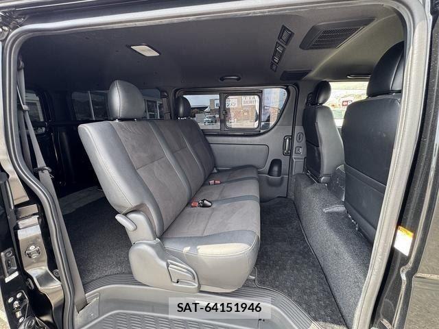 Toyota HIACE VAN 2021-10 8563850-10