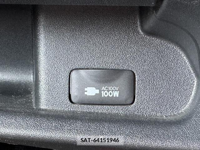 Toyota HIACE VAN 2021-10 8563850-26