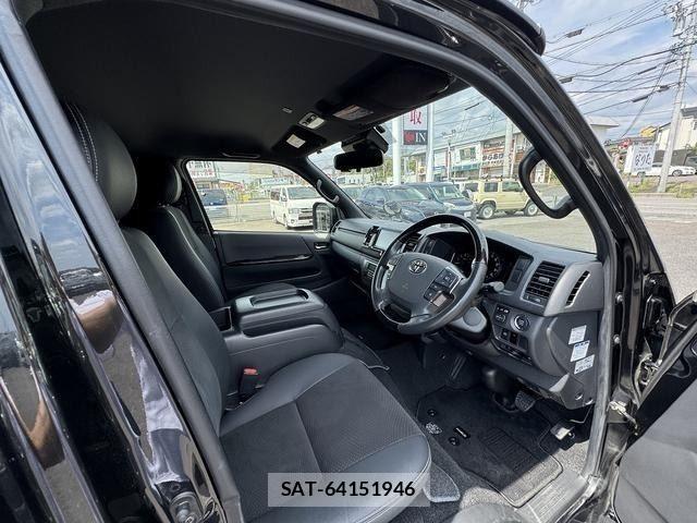 Toyota HIACE VAN 2021-10 8563850-8