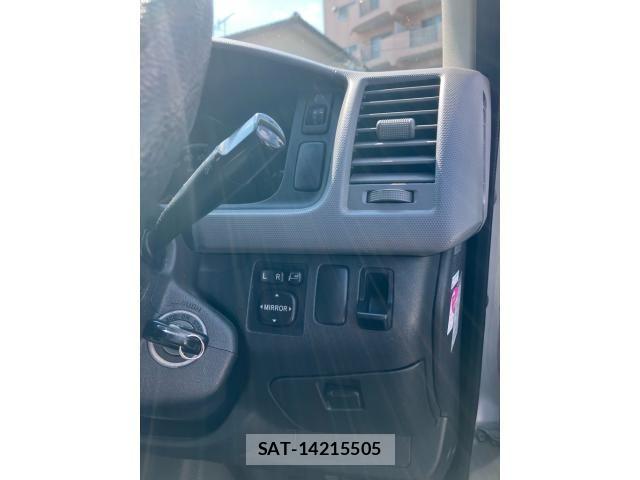 Toyota HIACE VAN 2008-10 8563858-13