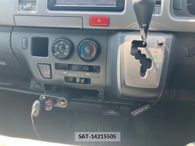 Toyota HIACE VAN 2008-10 8563858-18