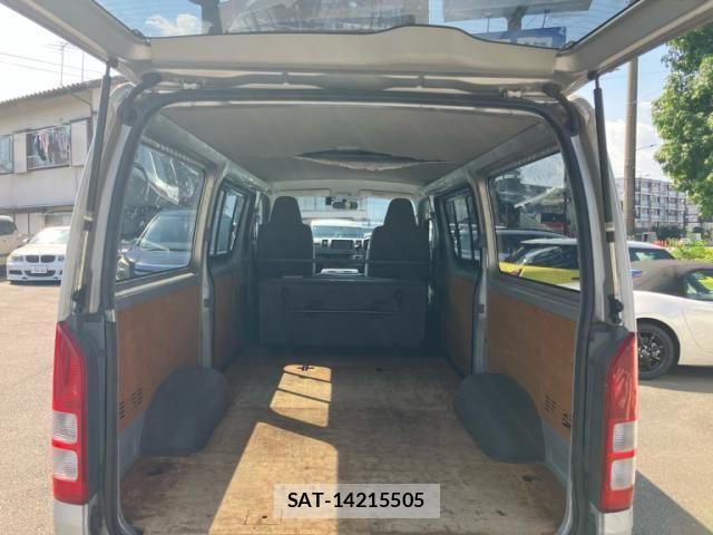 Toyota HIACE VAN 2008-10 8563858-24