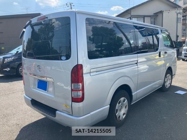 Toyota HIACE VAN 2008-10 8563858-4