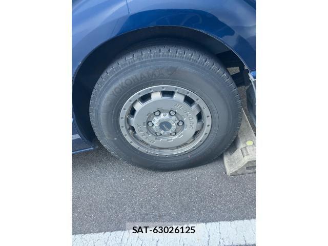 Toyota HIACE VAN 2015-06 8563860-5
